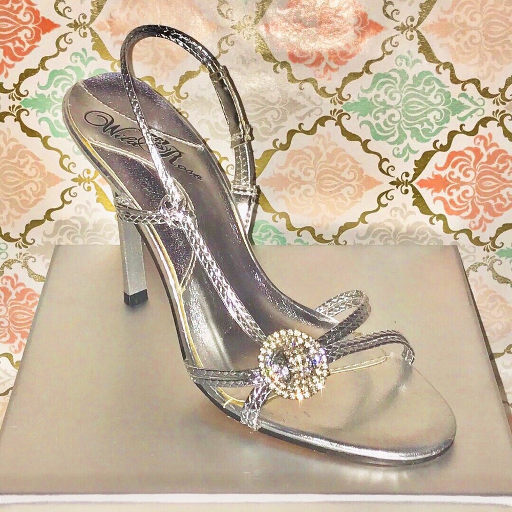 🌹Wild Rose 3 1/2 Heels🌹